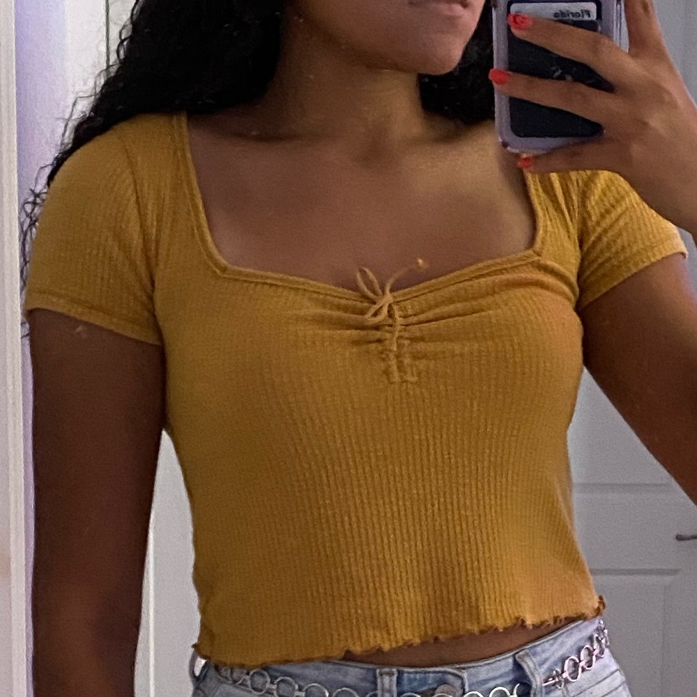 Abercrombie and Fitch Yellow cropped t-shirt